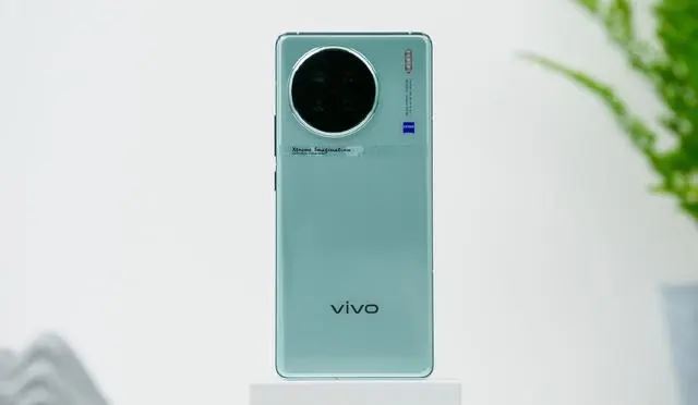 vivo X90s 和荣耀Magic5哪个好? 对比荣耀Magic5区别介绍(荣耀9x和vivoy9s)  第2张