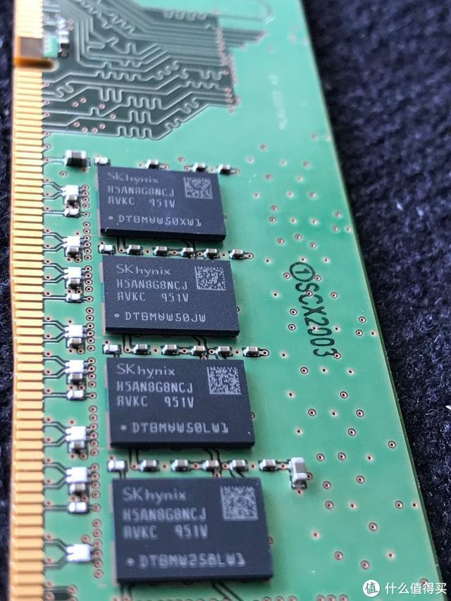 镁光ddr4内存颗粒：散热性能超群，频率高达3200MHz，稳定耐用保障  第1张