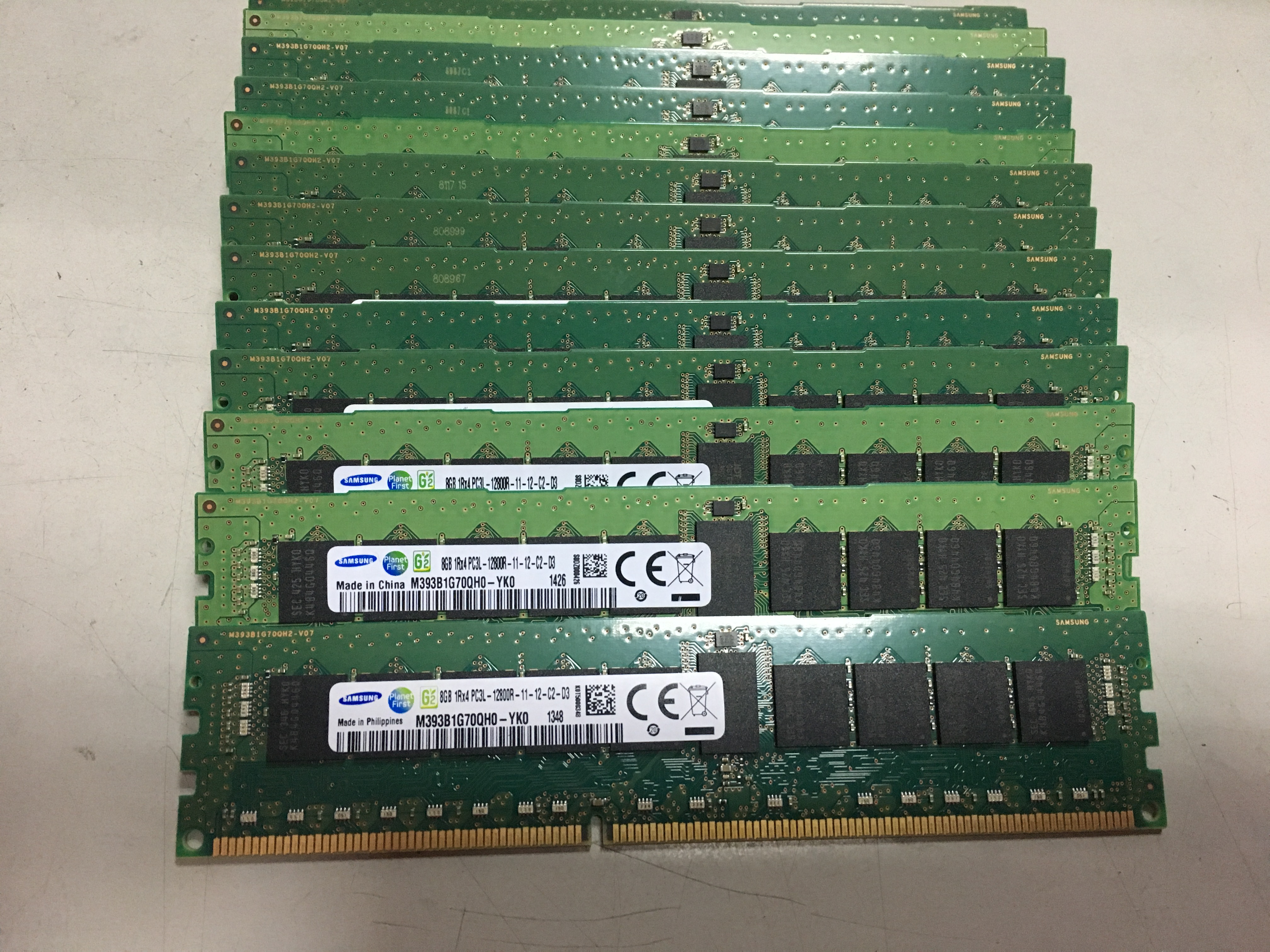 三星4GB DDR3 1600内存：性能超越期待，稳定可靠超值选择  第2张