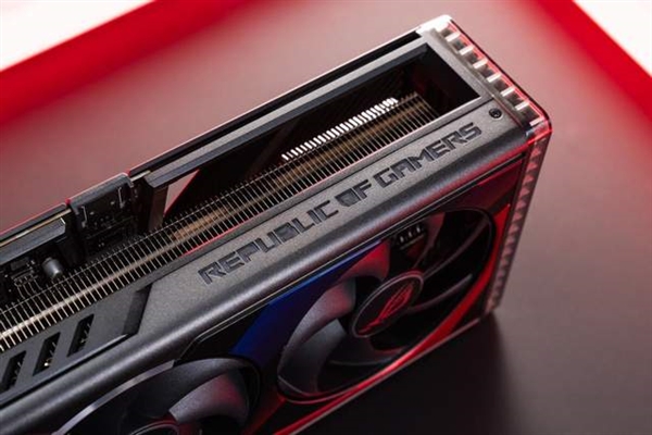 旗舰背置显卡 ROG STRIX RTX4090D BTF强劲登场！  第9张