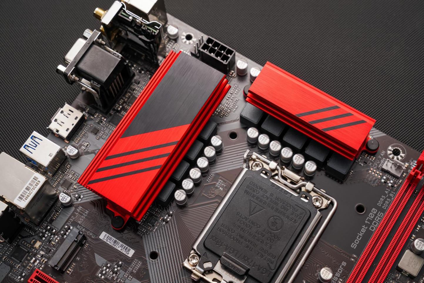 x99主板性能大比拼：DDR4内存频率到底有多香？  第7张