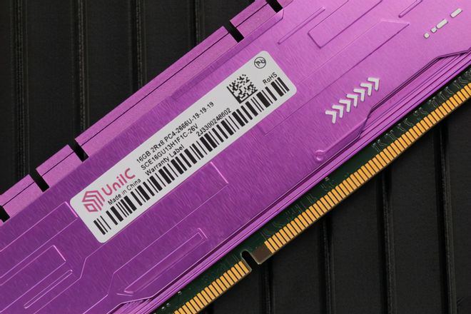 DDR4内存条插反了会怎样？看清正反面，别再搞错了  第8张