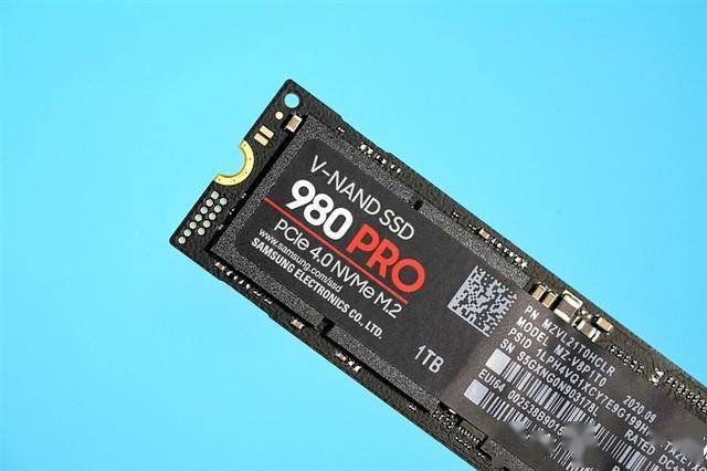 内存升级，电脑速度翻倍！DDR4带来的三大惊喜  第6张