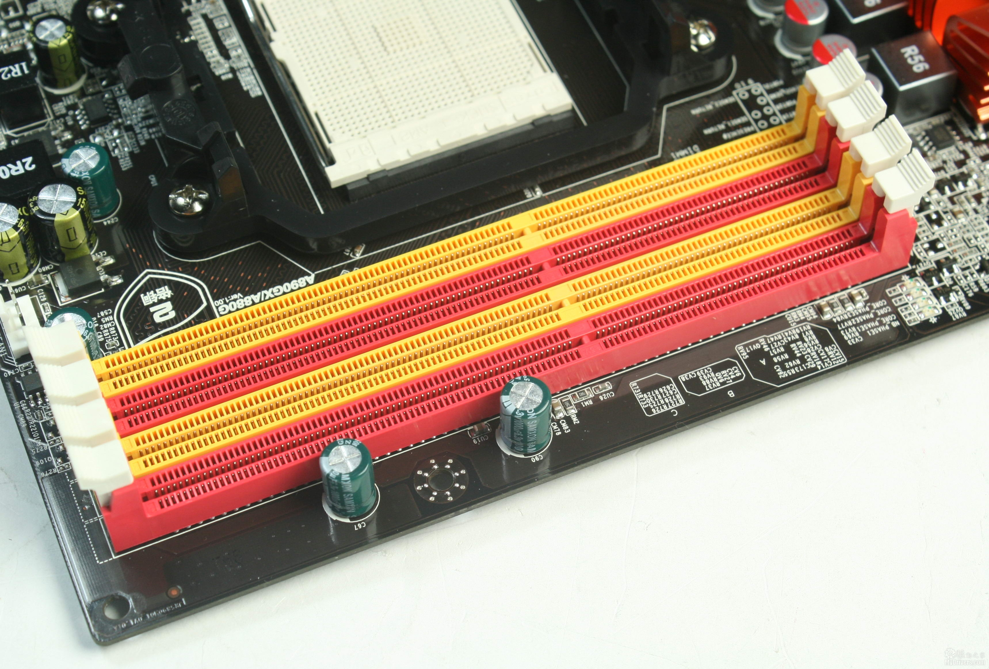 内存条价格疯涨！8gddr4成主流选择，市场竞争激烈  第3张